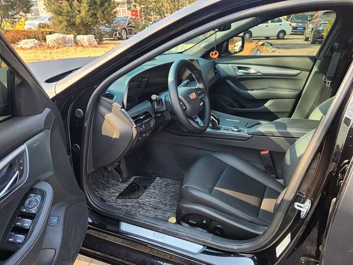 Cadillac CT5 2025 2025款 28T 城市运动版