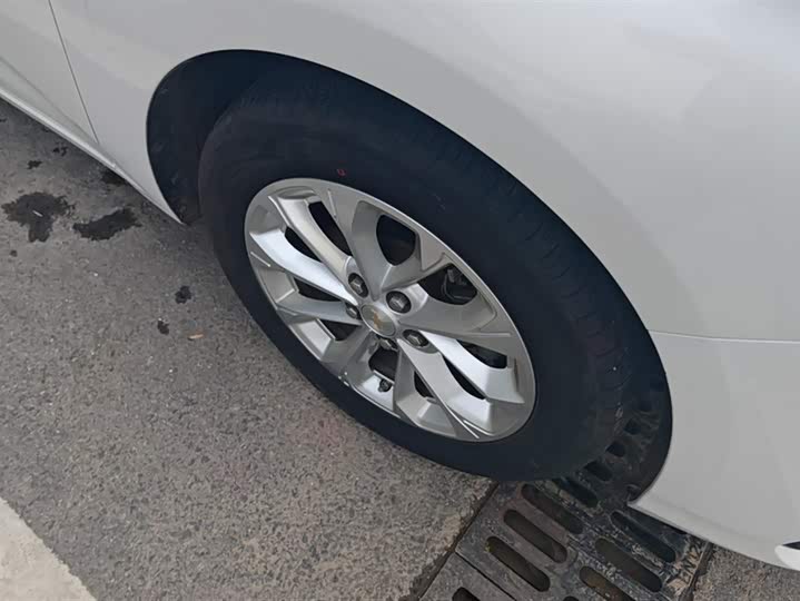 Chevrolet Monza 2024 2024款 1.5L 双离合悦享版