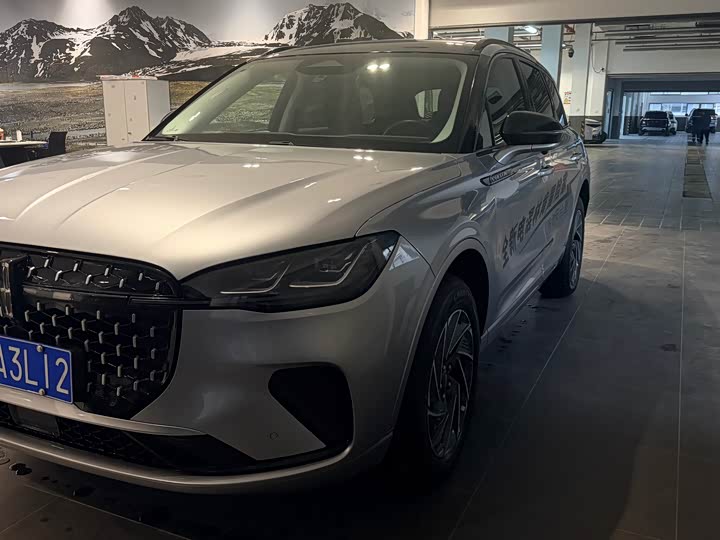 Lincoln Corsair 2024 2024款 1.5T 两驱尊享混动版