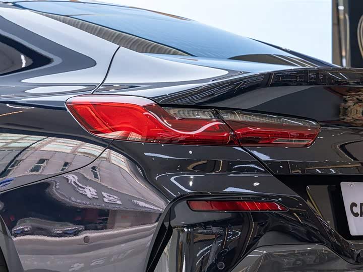 BMW 8 Series 2022 2022款 840i 四门轿跑车 M运动套装