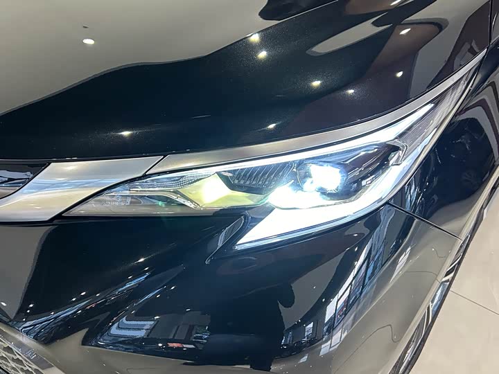 Toyota Granvia 2024 2024款 2.5L混动 尊爵ULTRA版