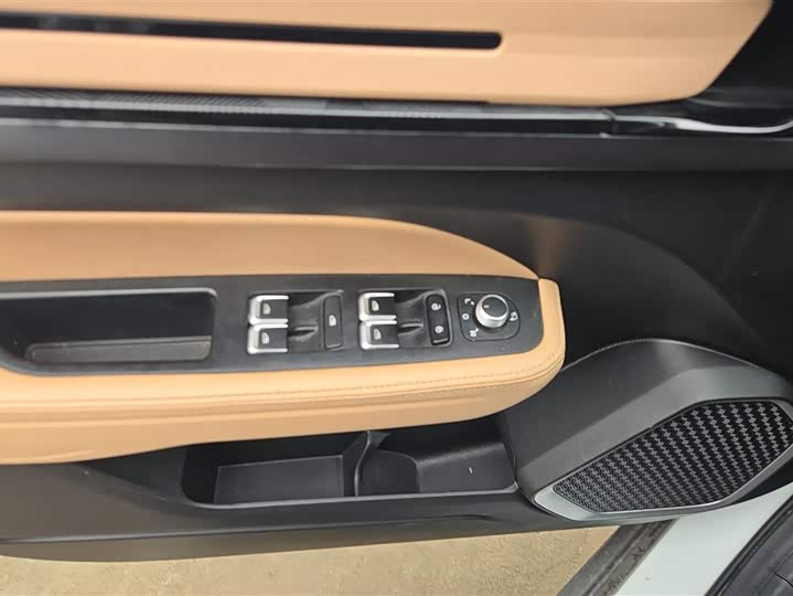 Geely Icon 2023 2023款 1.5TD 巧克力醇巧版