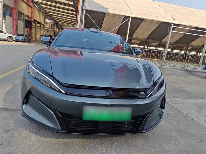 BYD Han L 2025 2025款 DM-p 四驱激光雷达旗舰型