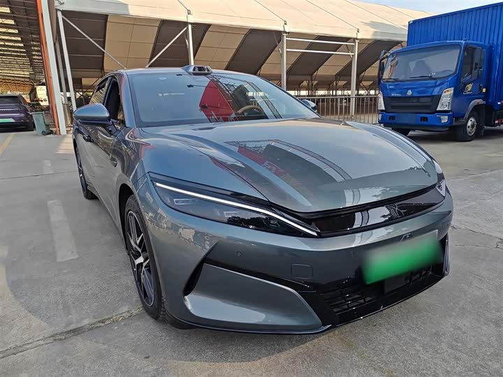 BYD Han L 2025 2025款 DM-p 四驱激光雷达旗舰型