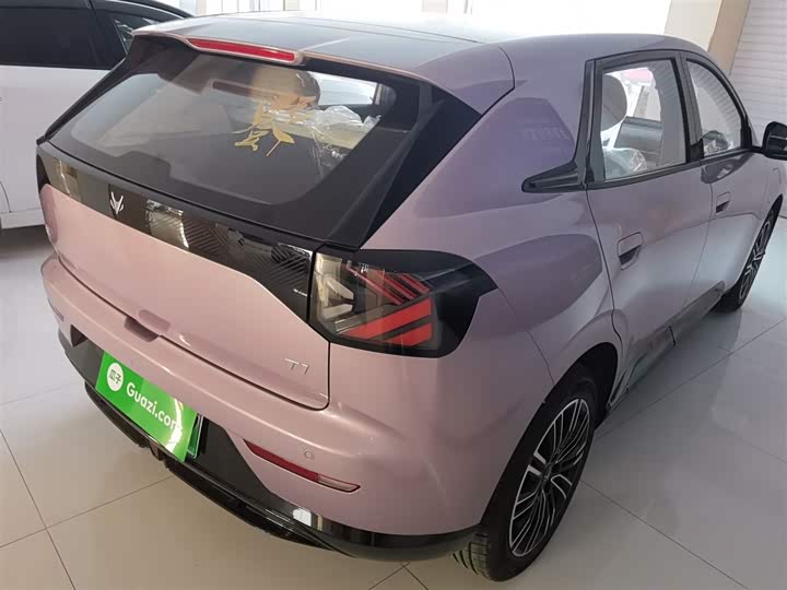 BAIC Arcfox T1 2025 2025款 425 PLUS