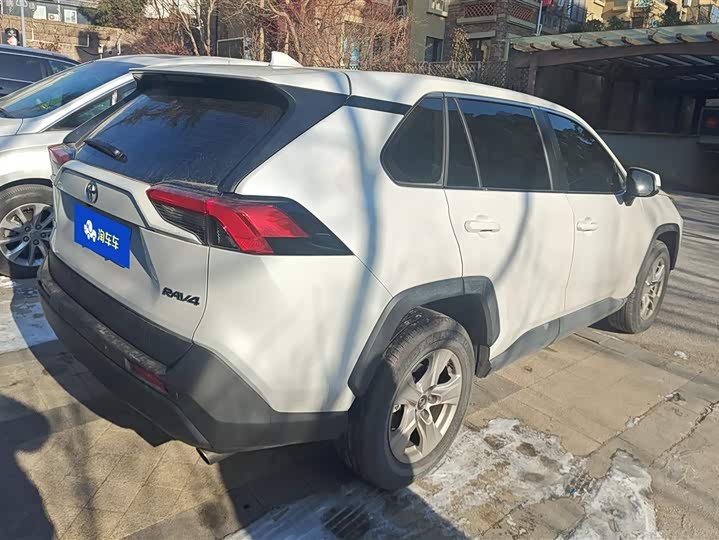 Toyota RAV4 2024 2024款 2.0L CVT两驱都市版