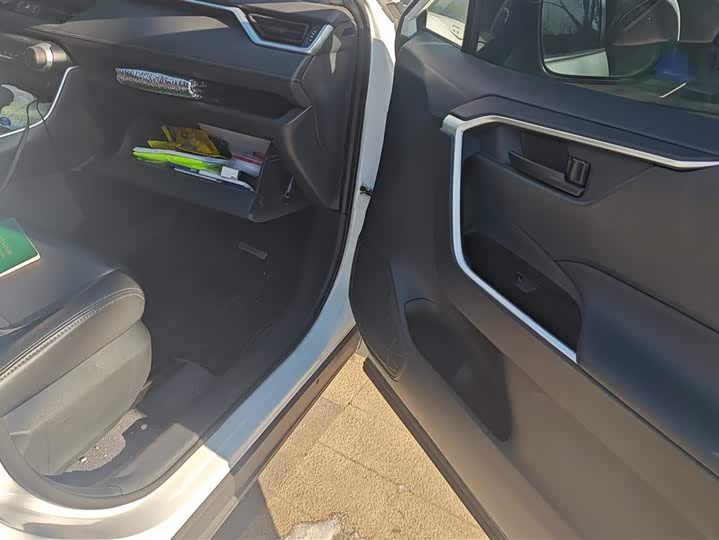 Toyota RAV4 2024 2024款 2.0L CVT两驱都市版