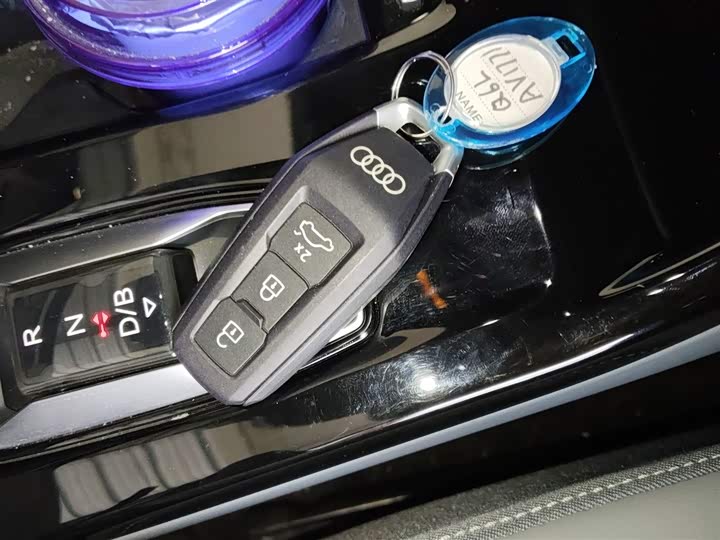 Audi Q6L e-tron 2026 2026款 首发领航版