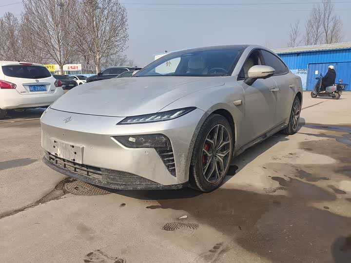 Dongfeng Yipai eπ 007 2025 2025款 纯电 650领航行政版