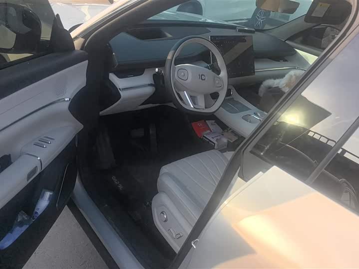 Changan Qiyuan (Nevo) Q07 2025 2025款 215尊荣型