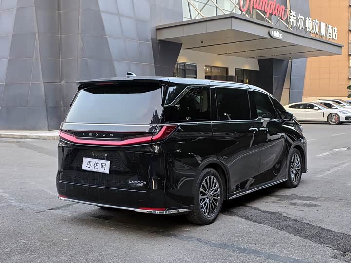Lexus LM 2025 2025款 500h 四座御世版
