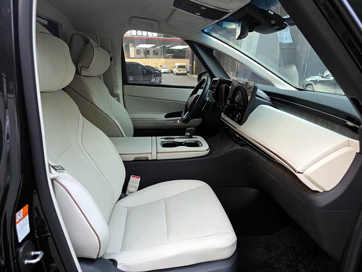 Lexus LM 2025 2025款 500h 四座御世版