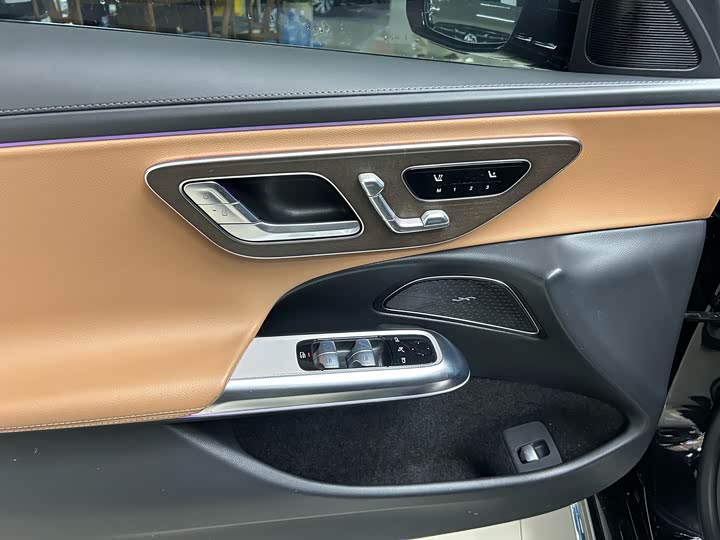 Mercedes-Benz E-Class 2025 2025款 E 300 L 时尚型