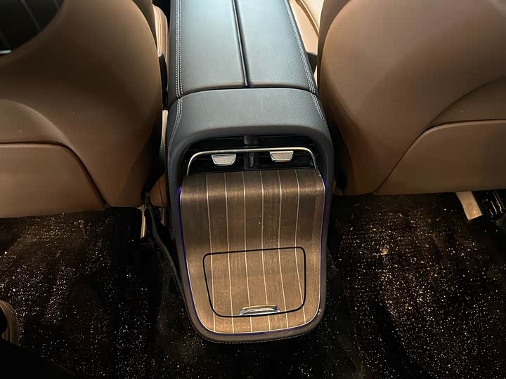 Mercedes-Benz E-Class 2025 2025款 E 300 L 时尚型