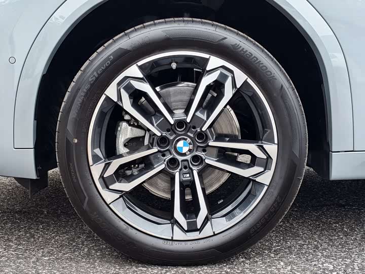 BMW X2 2025 2025款 sDrive25i M运动套装