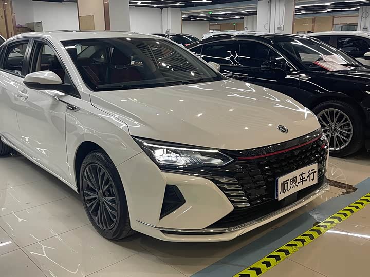 Dongfeng Aeolus Yixuan Max 2022 2022款 1.5T 超帅潮爸版