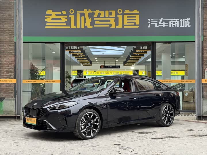 BMW 2 Series 2025 2025款 225L M运动曜夜套装