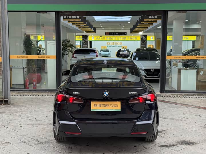 BMW 2 Series 2025 2025款 225L M运动曜夜套装