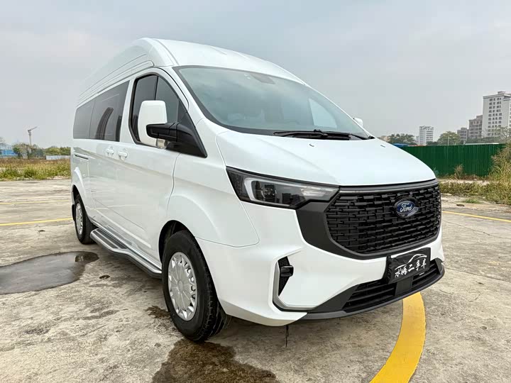 Ford Transit 2023 2023款 2.0T柴油手动商旅型中轴中顶7/8/9座