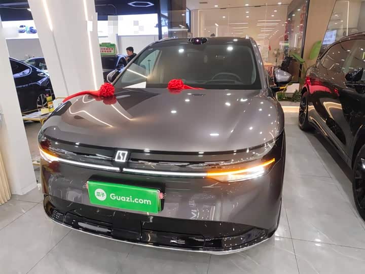 Zeekr 7X 2025 2025款 75kWh 后驱智驾版