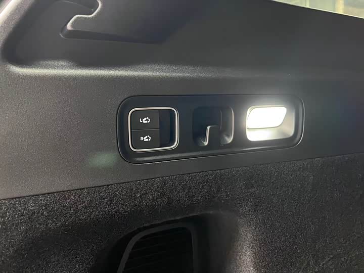 LiXiang L6 2025 2025款 Pro 智能焕新版