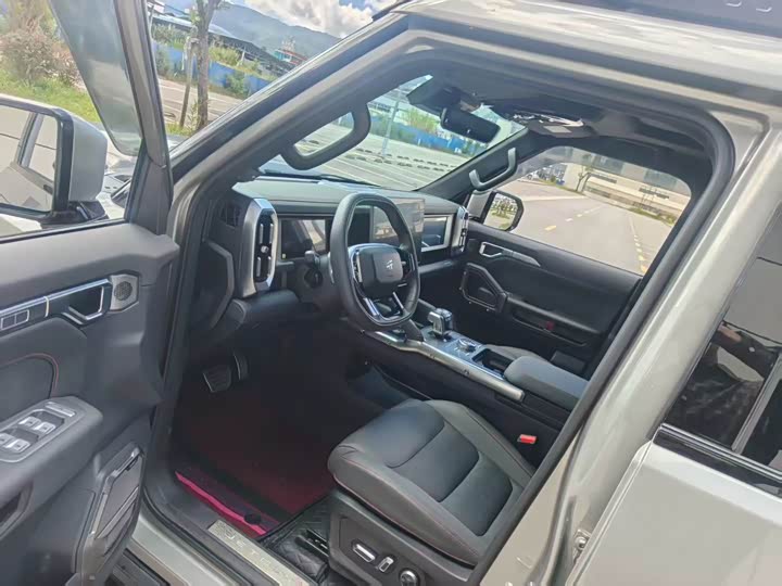 Jetour T2 2025 2025款 2.0TD DCT 四驱银龙之翼Air