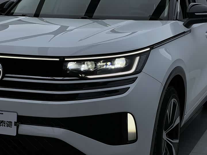 Volkswagen Tavendor 2023 2023款 380TSI 四驱R-Line巡礼版