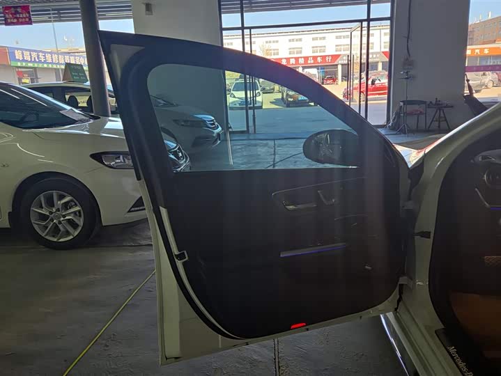 Mercedes-Benz C-Class 2025 2025款 改款 C 260 L 运动版