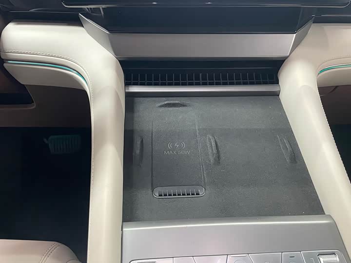 BYD Xia 2025 2025款 DM-i 1.5T 180km 卓越型