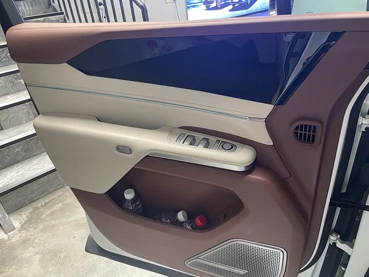 BYD Xia 2025 2025款 DM-i 1.5T 180km 卓越型