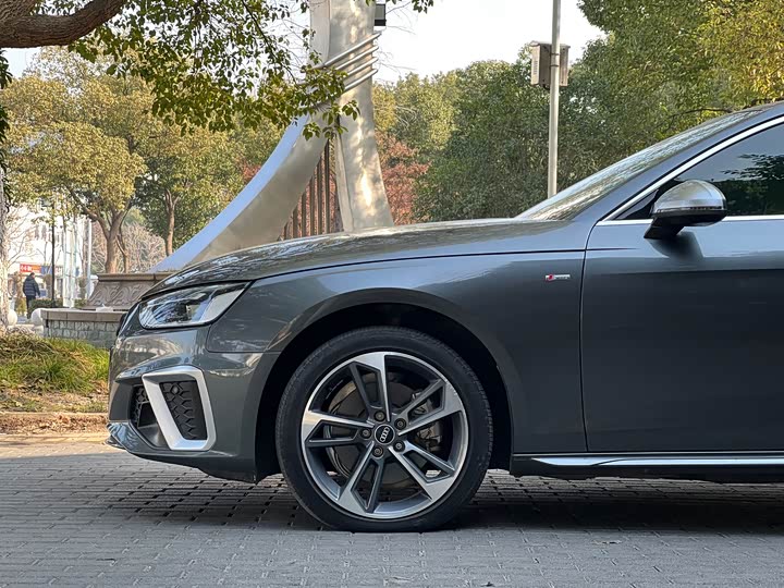 Audi A4L 2024 2024款 40 TFSI 时尚动感型