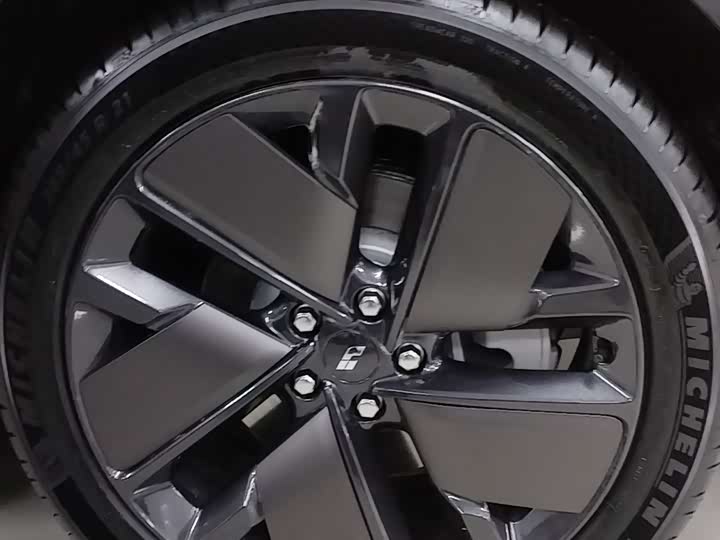 LiXiang L9 2025 2025款 Ultra 智能焕新版