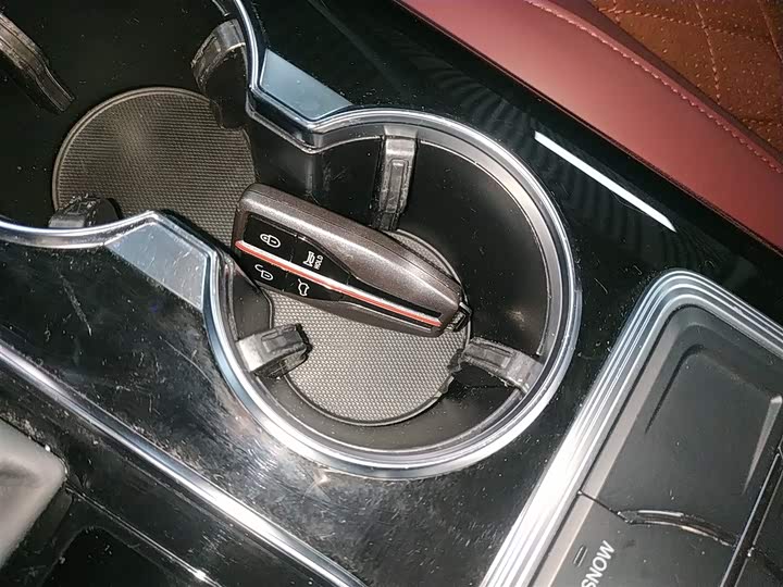 Hongqi HS7 2022 2022款 2.0T DCT两驱智联旗享版 七座