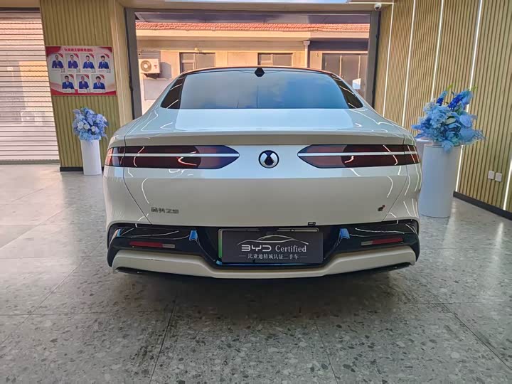 Denza Z9 2024 2024款 1100km 四驱Ultra版