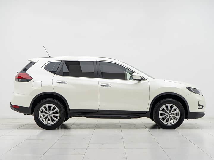 Nissan X-Trail 2023 2023款 经典 2.0L 两驱智联舒享版
