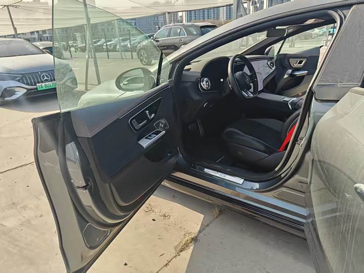 Mercedes-Benz EQE AMG 2023 2023款 AMG EQE 53 4MATIC+