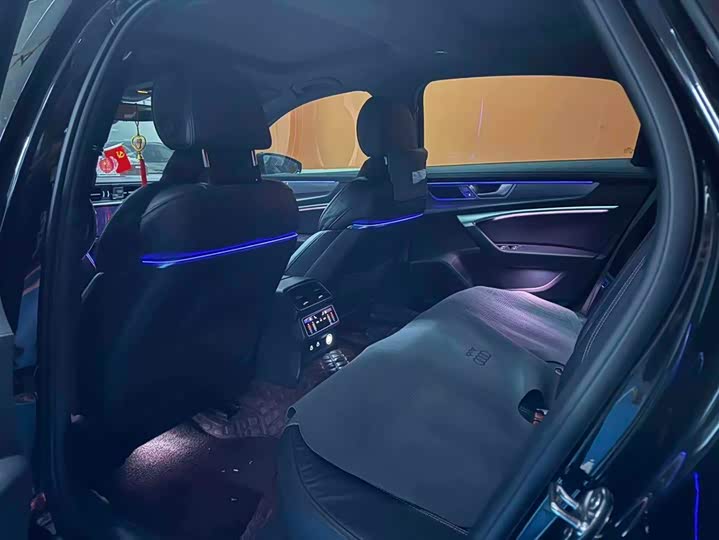 Audi A6L Hybrid 2022 2022款 55 TFSI e quattro