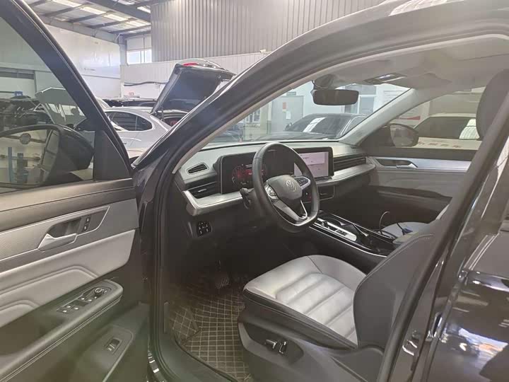 Volkswagen Tavendor 2024 2024款 330TSI 豪华巡逸 众享款