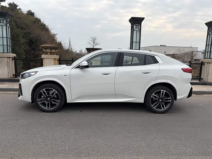BMW X2 2024 2024款 sDrive25i M运动套装