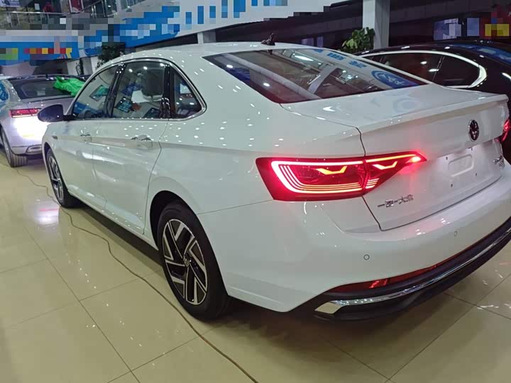 Volkswagen Sagitar L 2025 2025款 改款三 300TSI DSG超越版