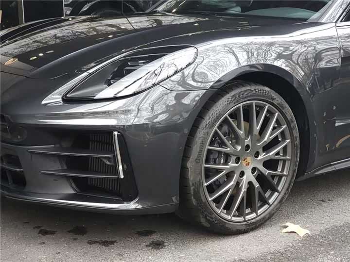Porsche Panamera 2024 2024款 Panamera 4 行政加长版 2.9T