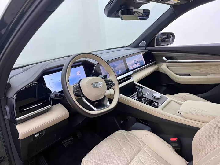 Geely Monjaro 2025 2025款 东方曜 2.0TD 自动四驱望月版