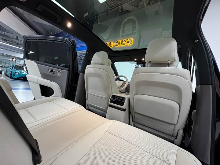 LiXiang i6 2025 2025款 四驱标准版