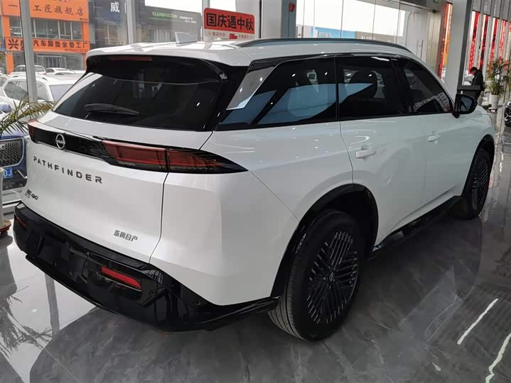 Nissan Pathfinder 2024 2024款 380VC-TURBO 四驱智尊版 6座