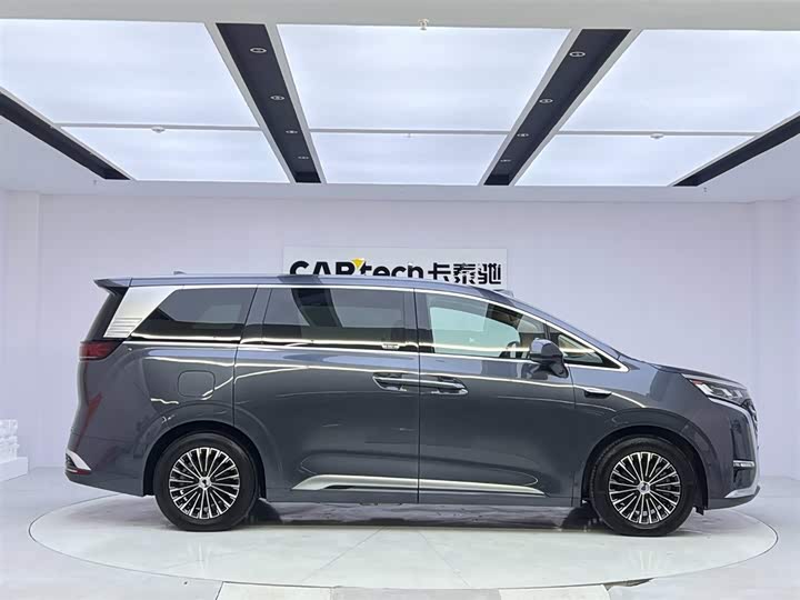 Denza D9 2025 2025款 DM-i 智驾版 1020 四驱旗舰型