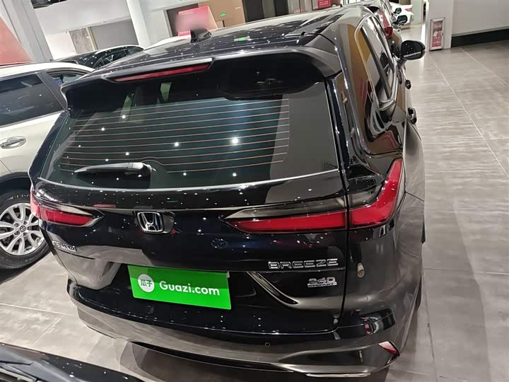 Honda Breeze 2025 2025款 240TURBO 两驱豪华版 5座