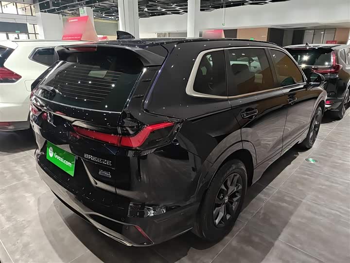 Honda Breeze 2025 2025款 240TURBO 两驱豪华版 5座