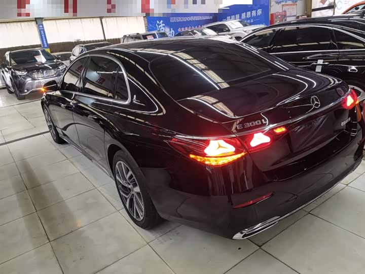 Mercedes-Benz E-Class 2025 2025款 E 300 L 时尚型
