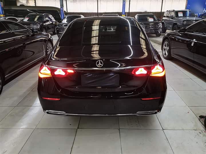 Mercedes-Benz E-Class 2025 2025款 E 300 L 时尚型