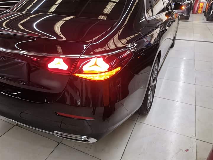 Mercedes-Benz E-Class 2025 2025款 E 300 L 时尚型